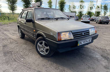 Хэтчбек ВАЗ / Lada 2109 1999 в Червонограде