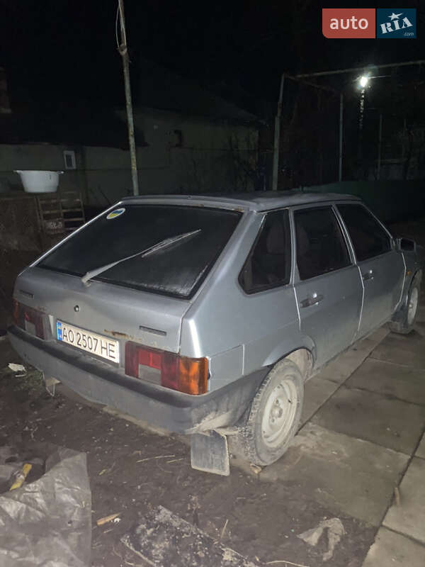 Хэтчбек ВАЗ / Lada 2109 2005 в Мукачево