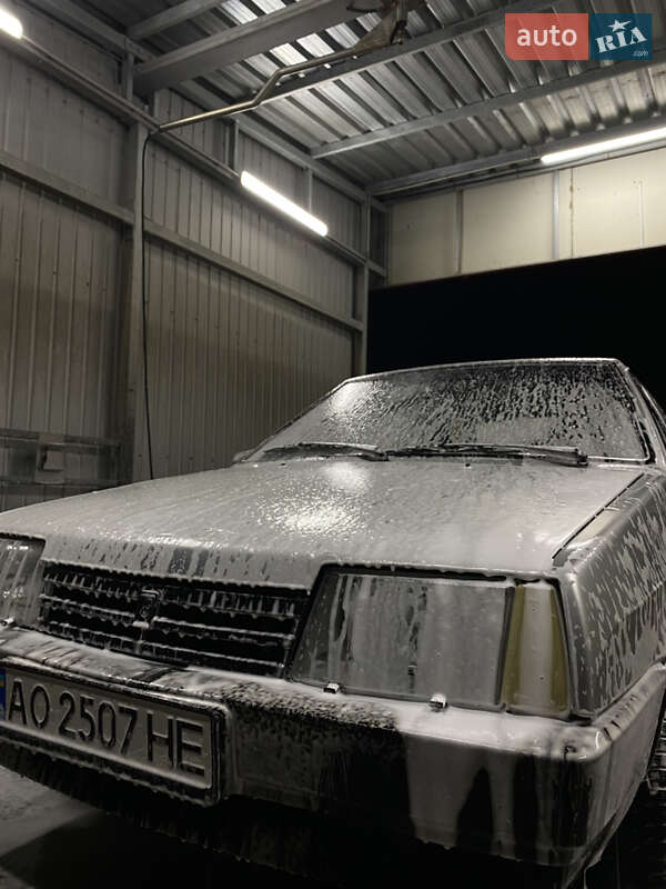 Хэтчбек ВАЗ / Lada 2109 2005 в Мукачево