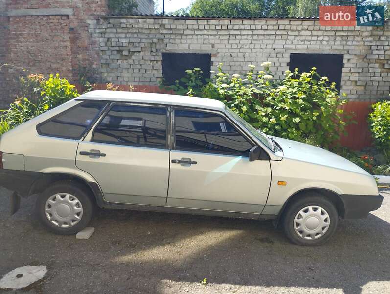 ВАЗ / Lada 2109 2002