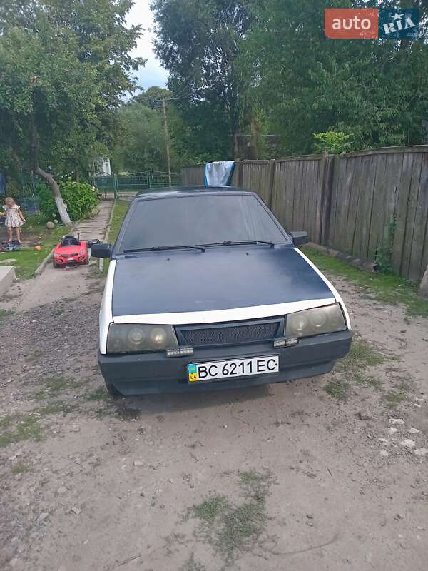 Хэтчбек ВАЗ 2109 1997 в 