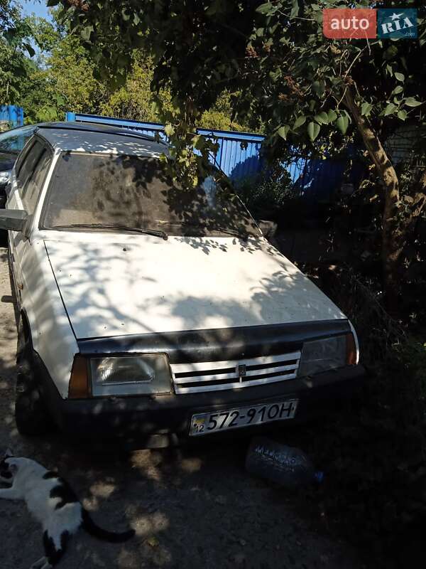 Хэтчбек ВАЗ / Lada 2109 1993 в Светловодске