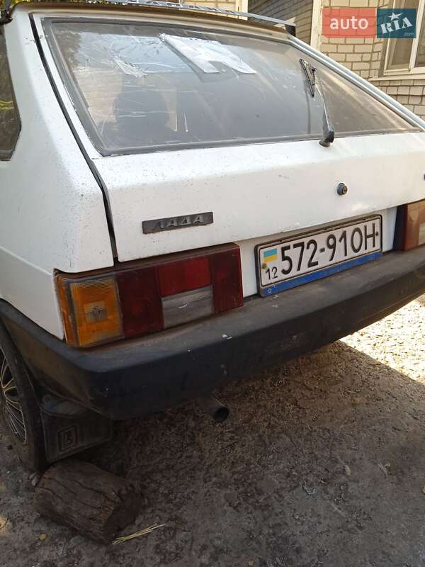Хэтчбек ВАЗ / Lada 2109 1993 в Светловодске
