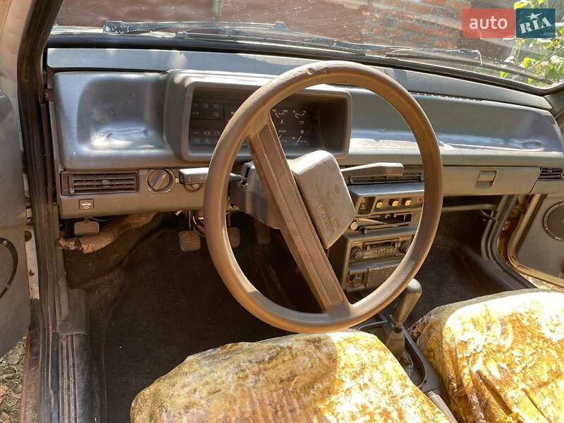 Хетчбек ВАЗ / Lada 2109 1990 в Корюківці