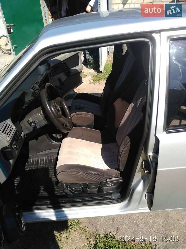 Хетчбек ВАЗ / Lada 2109 1991 в Дніпрі