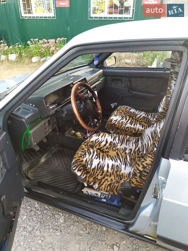 Хэтчбек ВАЗ / Lada 2109 2002 в Кропивницком