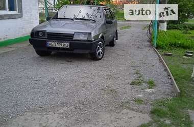 Хэтчбек ВАЗ / Lada 2109 1995 в Петриковке