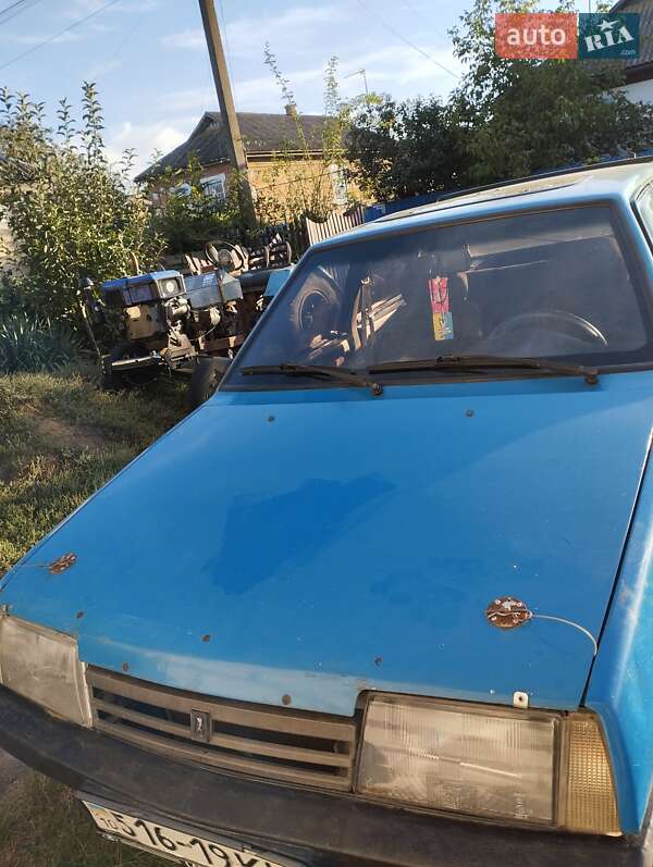 Хэтчбек ВАЗ / Lada 2109 2000 в Теплике фото 4 Хэтчбек ВАЗ / Lada 2109 2000 в Теплике