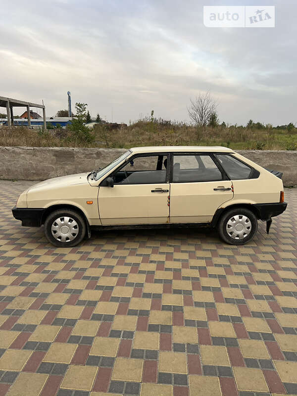 Хетчбек ВАЗ / Lada 2109 1989 в Гайсину