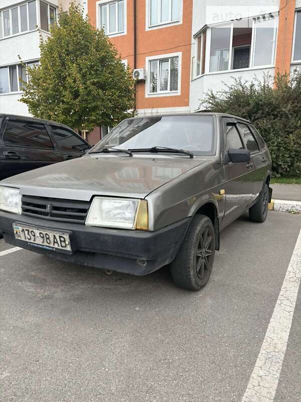 Хэтчбек ВАЗ / Lada 2109 1990 в Буче