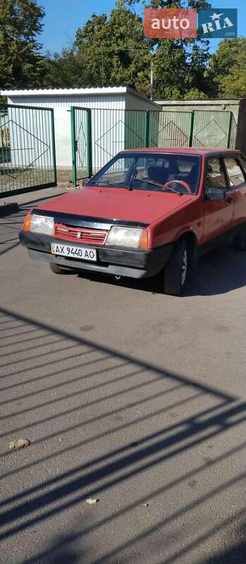Хэтчбек ВАЗ 2109 1992 в 