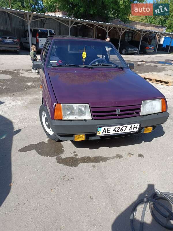 Хетчбек ВАЗ / Lada 2109 1998 в Вільногірську