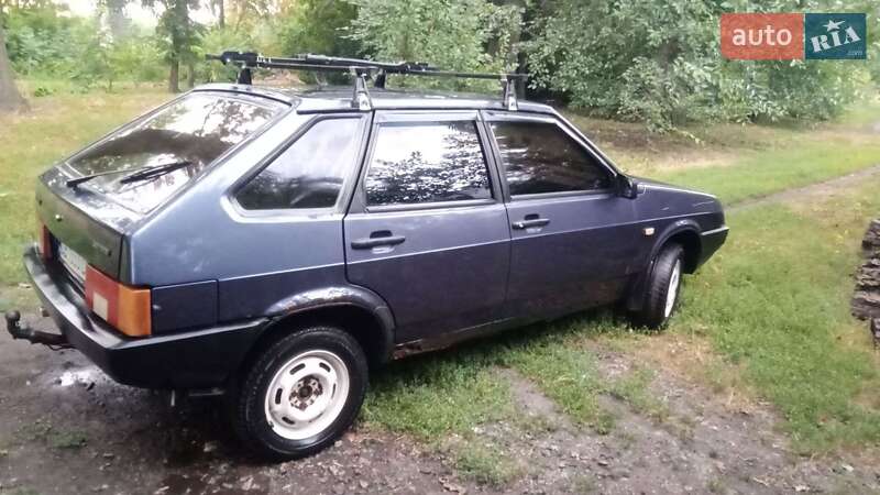 Хэтчбек ВАЗ / Lada 2109 2000 в Новой Басане