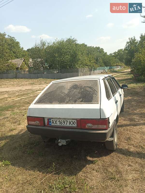 Хэтчбек ВАЗ / Lada 2109 1995 в Харькове фото 3 Хэтчбек ВАЗ / Lada 2109 1995 в Харькове
