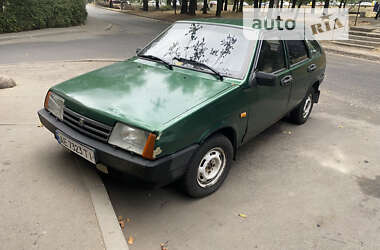 Хэтчбек ВАЗ / Lada 2109 2001 в Днепре