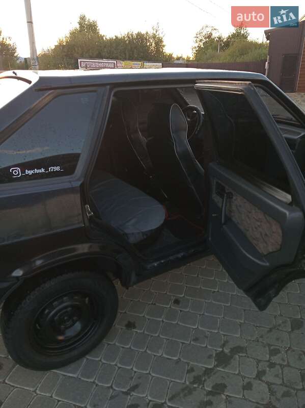 Хэтчбек ВАЗ / Lada 2109 2003 в Надворной фото 11 Хэтчбек ВАЗ / Lada 2109 2003 в Надворной