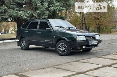 Хетчбек ВАЗ / Lada 2109 2003 в Первомайську