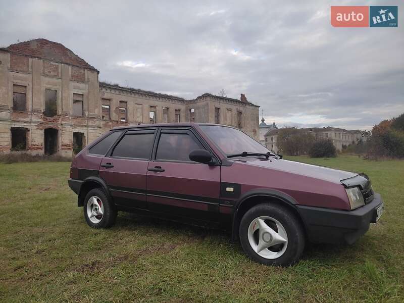 Хэтчбек ВАЗ / Lada 2109 1995 в Изяславе