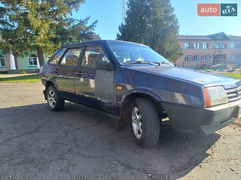Хэтчбек ВАЗ / Lada 2109 1997 в Христиновке
