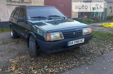 Хэтчбек ВАЗ / Lada 2109 2002 в Березовке