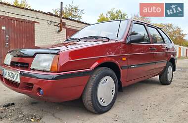 Хэтчбек ВАЗ / Lada 2109 1998 в Смеле