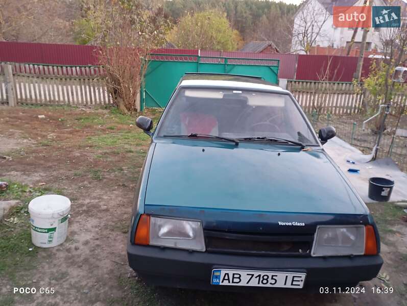 Хэтчбек ВАЗ / Lada 2109 2001 в Виннице