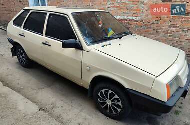 Хетчбек ВАЗ / Lada 2109 1993 в Городку