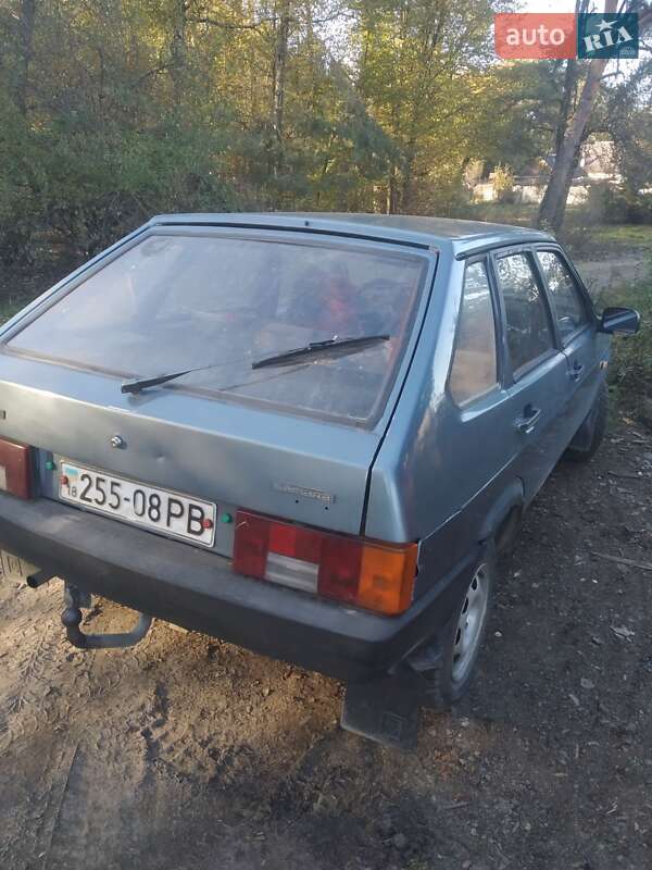 Хэтчбек ВАЗ / Lada 2109 1992 в Вараше