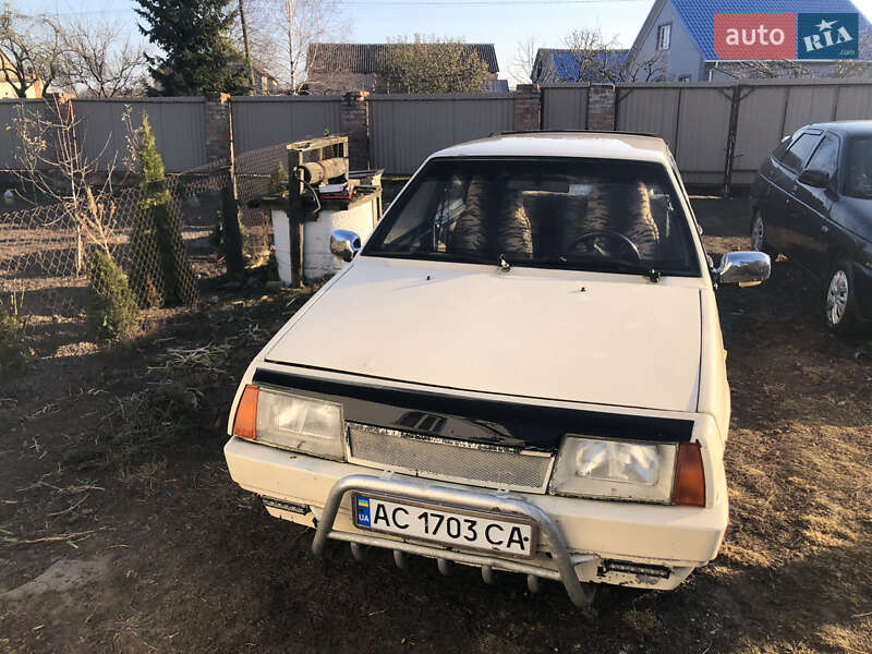 Хетчбек ВАЗ / Lada 2109 1989 в Володимирі