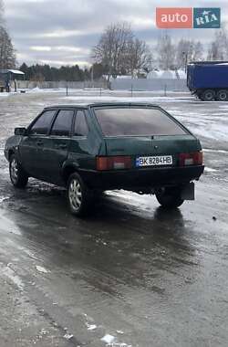 Хетчбек ВАЗ / Lada 2109 2004 в Рокитному