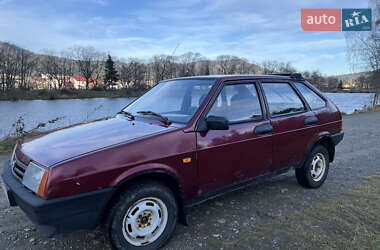 Хэтчбек ВАЗ / Lada 2109 2001 в Сколе