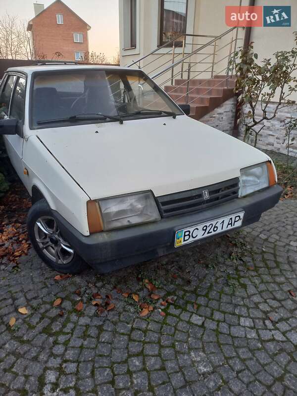 Хэтчбек ВАЗ / Lada 2109 1992 в Львове