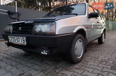 Хетчбек ВАЗ / Lada 2109 2002 в Коломиї