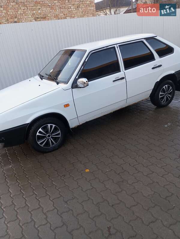 Хэтчбек ВАЗ / Lada 2109 1996 в Коломые фото 6 Хэтчбек ВАЗ / Lada 2109 1996 в Коломые