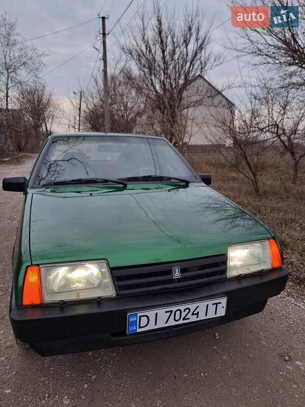 Хетчбек ВАЗ / Lada 2109 2001 в Нікополі