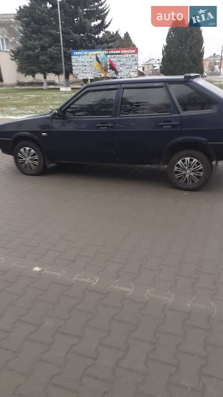 Хэтчбек ВАЗ / Lada 2109 2001 в Радехове