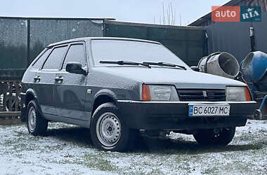 Хетчбек ВАЗ / Lada 2109 2003 в Львові