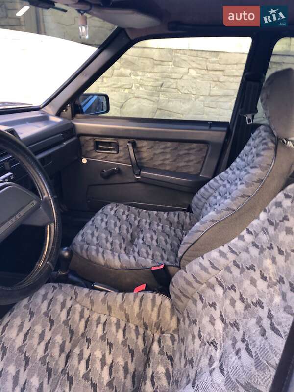 Хэтчбек ВАЗ / Lada 2109 2001 в Днепре