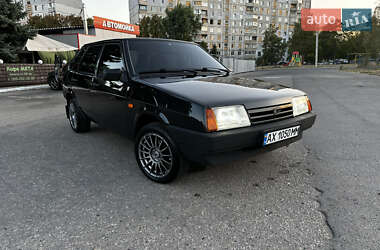 Хэтчбек ВАЗ / Lada 2109 2006 в Харькове