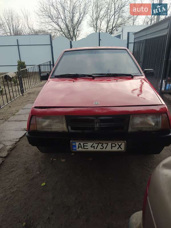 Хэтчбек ВАЗ / Lada 2109 1990 в Царичанке