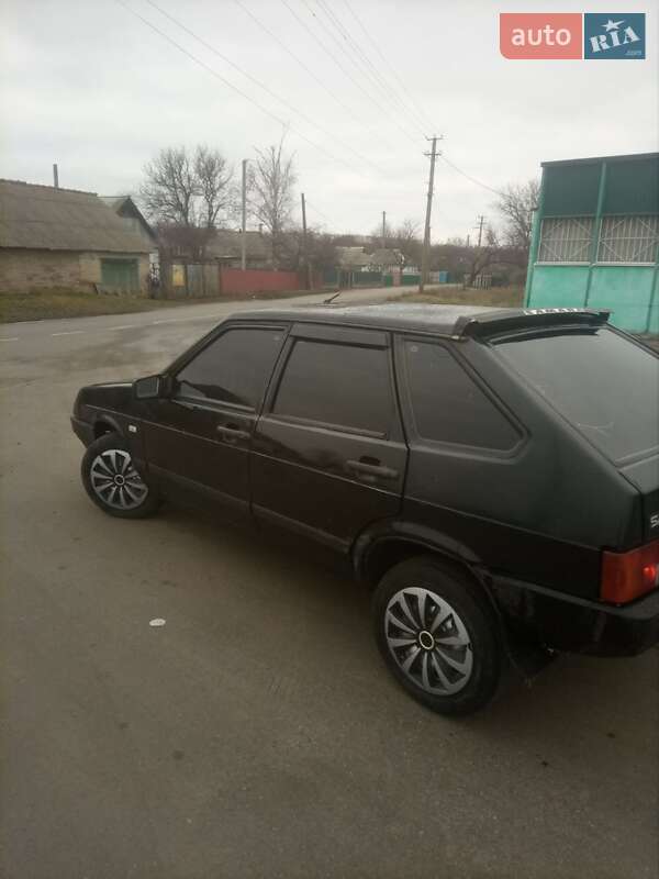 Хэтчбек ВАЗ / Lada 2109 1992 в Полтаве фото 4 Хэтчбек ВАЗ / Lada 2109 1992 в Полтаве