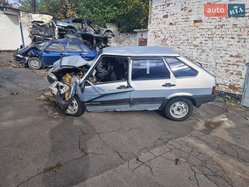 Хэтчбек ВАЗ / Lada 2109 2005 в Умани
