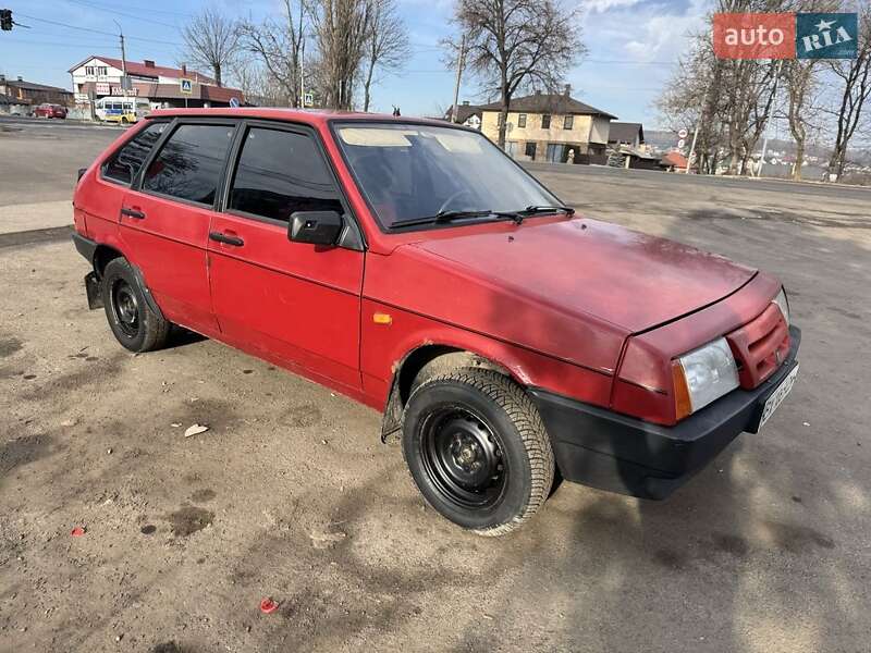Хэтчбек ВАЗ 2109 1994 в 