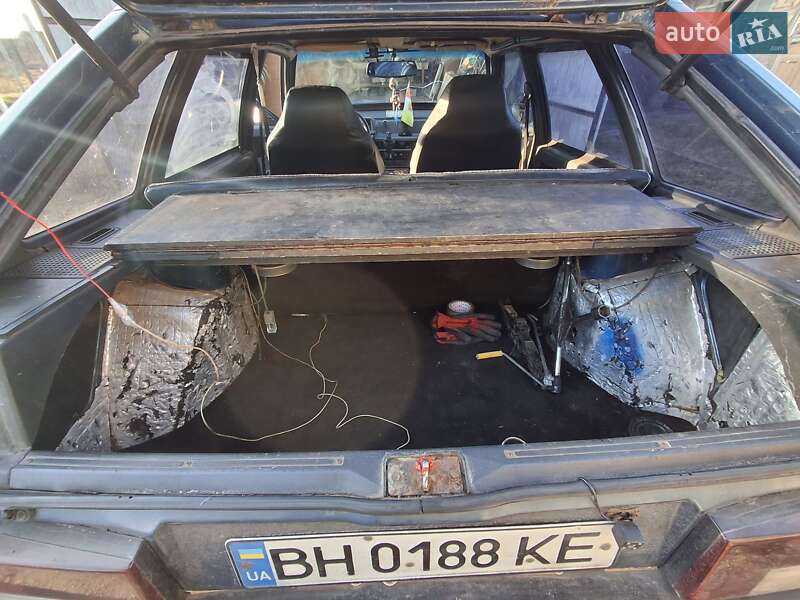 Хэтчбек ВАЗ / Lada 2109 1996 в Белгороде-Днестровском