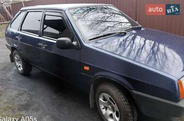 Хетчбек ВАЗ / Lada 2109 2005 в Великих Мостах