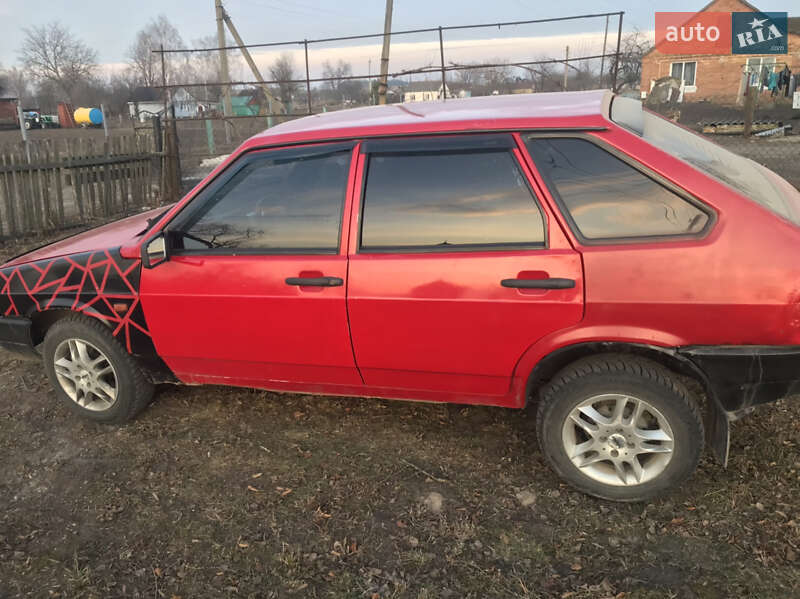 Хэтчбек ВАЗ / Lada 2109 1992 в Луцке