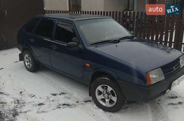 Хетчбек ВАЗ / Lada 2109 2005 в Великих Мостах