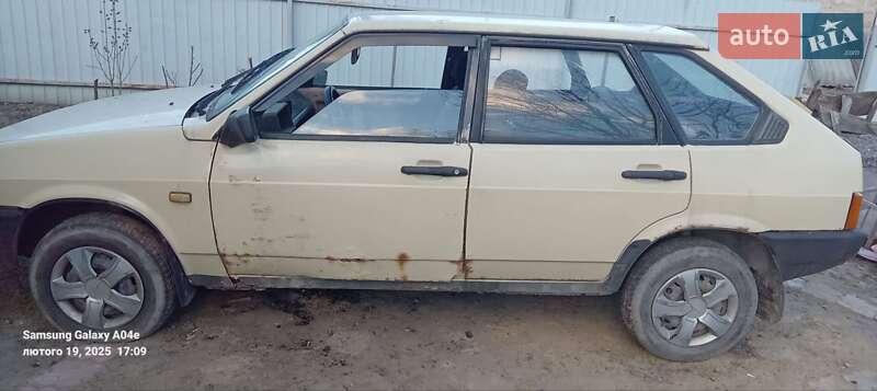 Хэтчбек ВАЗ / Lada 2109 1988 в Жовкве