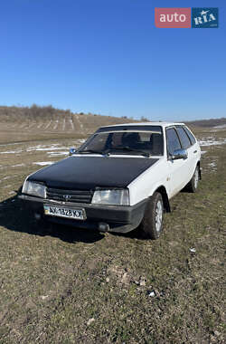 Хэтчбек ВАЗ / Lada 2109 1991 в Врадиевке