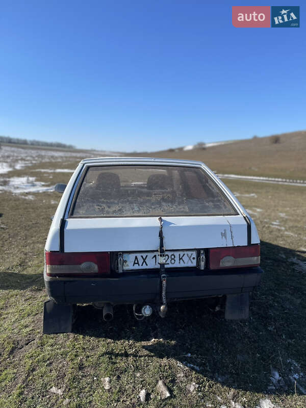 Хэтчбек ВАЗ / Lada 2109 1991 в Врадиевке